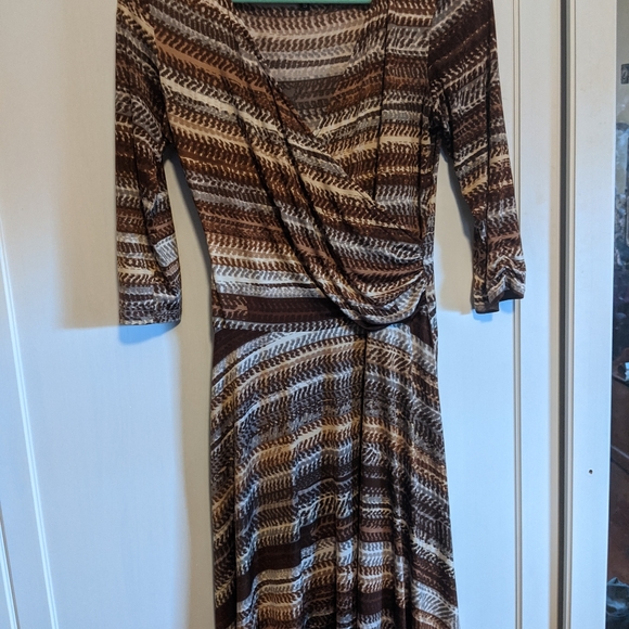 3Free wrap dress - Picture 1 of 3